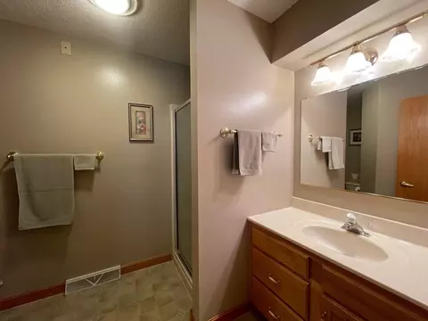 409 August Hills Dr, La Crescent, MN 55947 photo 9