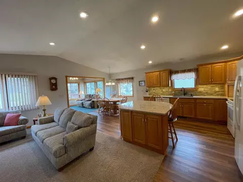 409 August Hills Dr, La Crescent, MN 55947 photo 19