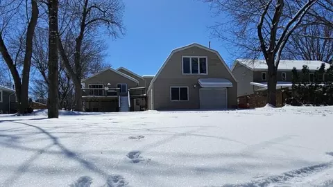 3311 Park Dr, Saint Cloud, MN 56303 photo 4