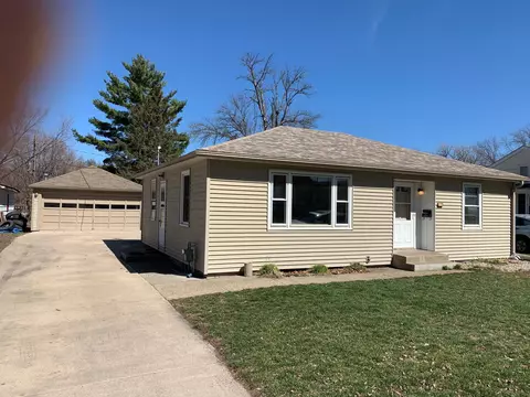 132 Gwyn Ave, Mankato, MN 56001