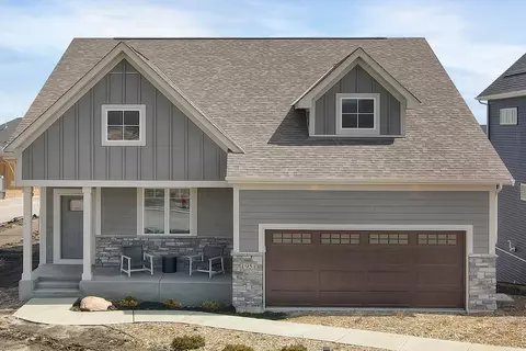 1951 Oakpointe Dr, Waconia, MN 55387