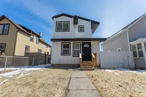 2821 30th Ave S, Minneapolis, MN 55406
