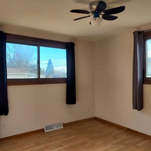 1318 E 7th St, Superior, WI 54880 photo 11