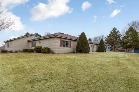 2405 Cornell Dr, Faribault, MN 55021 photo 3