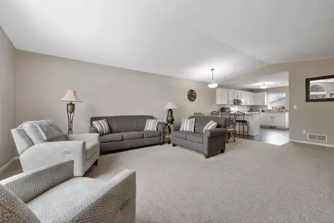 2405 Cornell Dr, Faribault, MN 55021 photo 5