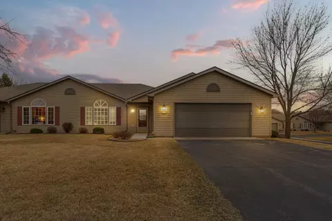 2405 Cornell Dr, Faribault, MN 55021
