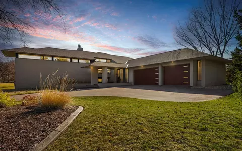 14692 Wilds Vw NW, Prior Lake, MN 55372
