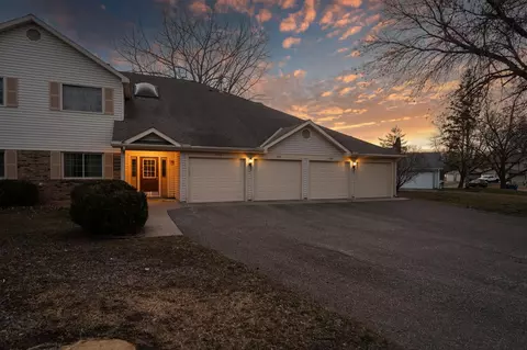 15157 Lesley Ln, Eden Prairie, MN 55346