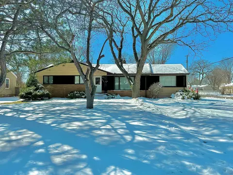 5657 Perry Ave N, Crystal, MN 55429