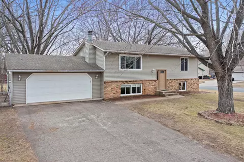 2738 140th Ln NW, Andover, MN 55304