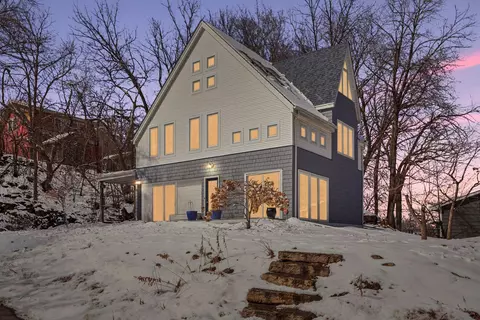 718 6th Ave S, Stillwater, MN 55082