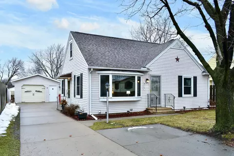 875 39th Ave, Goodview, MN 55987