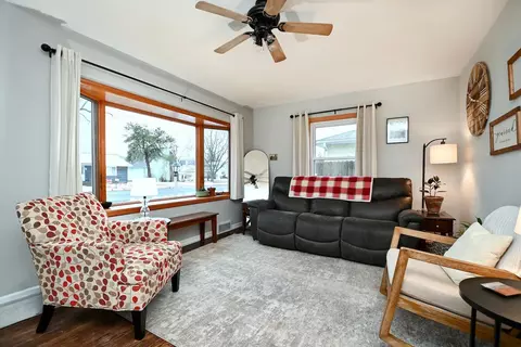 Living - 875 39th Ave, Goodview, MN 55987 photo 1 of 4