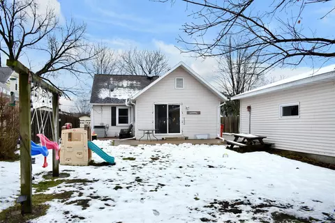 Exterior - 875 39th Ave, Goodview, MN 55987 photo 3 of 8