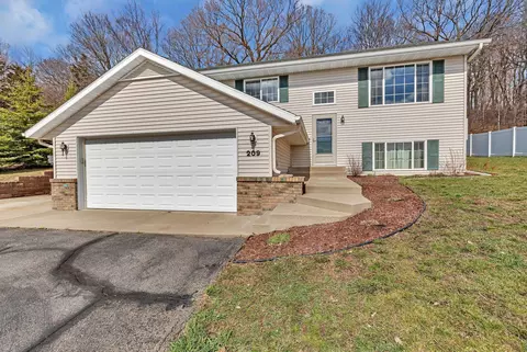 209 17th Ave S, Cold Spring, MN 56320