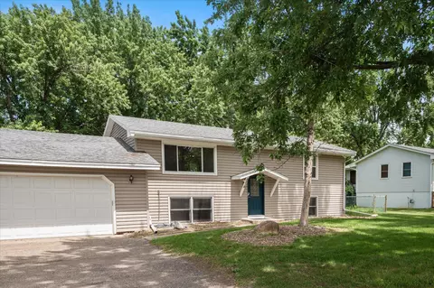 6216 111 12 Ave N, Champlin, MN 55316