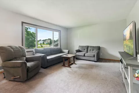 6216 111 12 Ave N, Champlin, MN 55316 photo 5