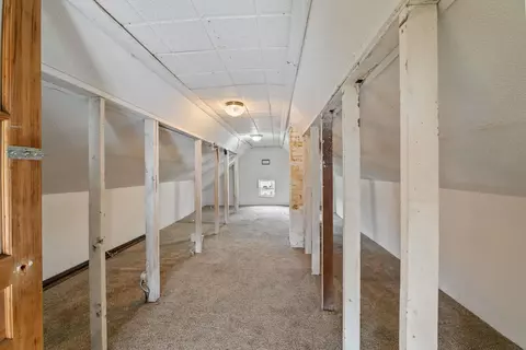 Entry Way - 330 4th St, Mora, MN 55051 photo 3 of 5