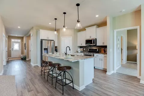 19283 138th Ave N, Rogers, MN 55374