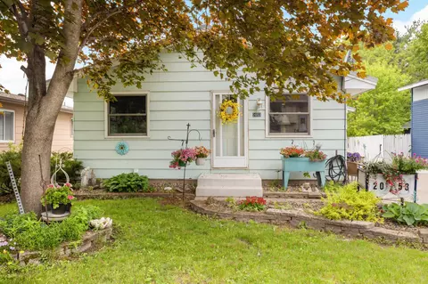 2053 N Ivy St, North Saint Paul, MN 55109