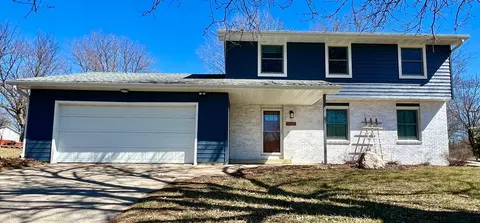 1910 Brookside Dr, Albert Lea, MN 56007