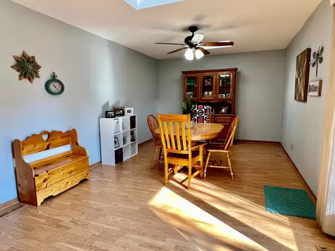 1910 Brookside Dr, Albert Lea, MN 56007 photo 10