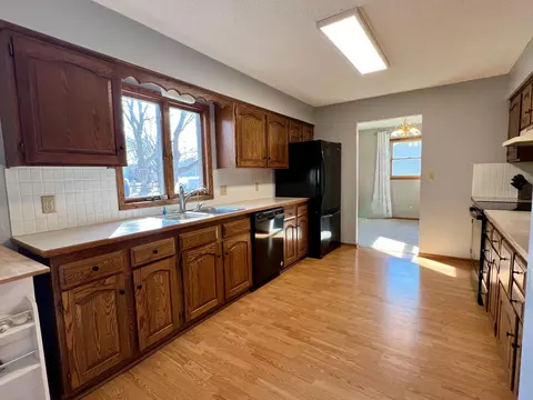 1910 Brookside Dr, Albert Lea, MN 56007 photo 5