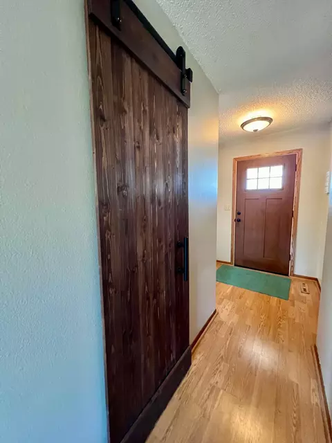 1910 Brookside Dr, Albert Lea, MN 56007 photo 7