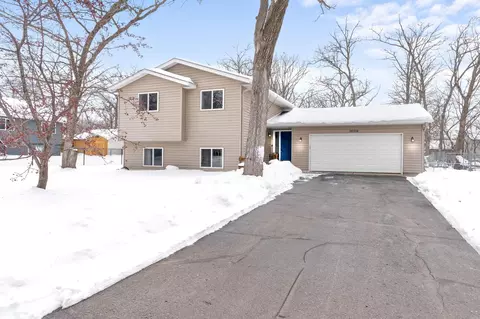 38508 8th Ave, North Branch, MN 55056