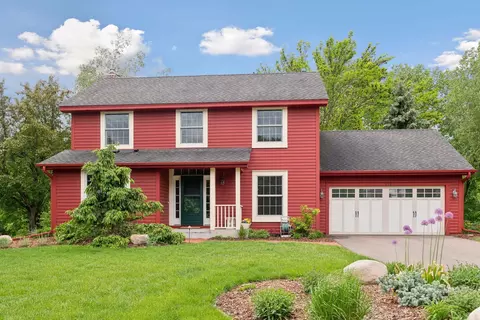 6110 Chestnut Ter, Shorewood, MN 55331