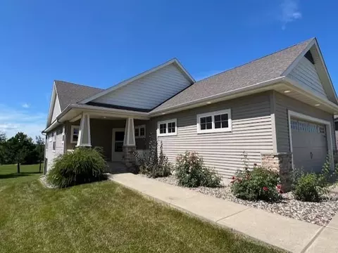 5403 Cinnamon Pt, Mayer, MN 55360
