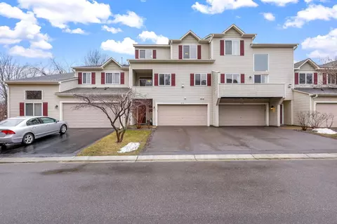 9134 Comstock Ln N, Maple Grove, MN 55311