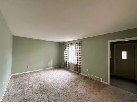 901 E Washington St, Caledonia, MN 55921 photo 8