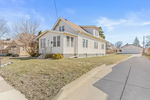 2103 4th St NE, Minneapolis, MN 55418