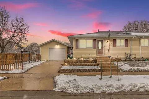 2145 42nd St NW, Rochester, MN 55901