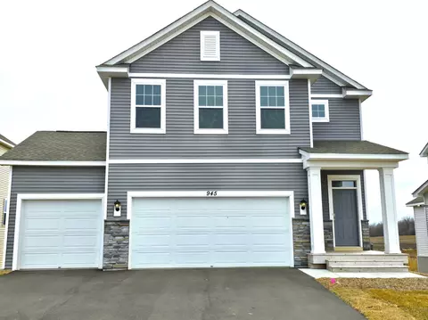 945 Silvercreek Ave W, Delano, MN 55328