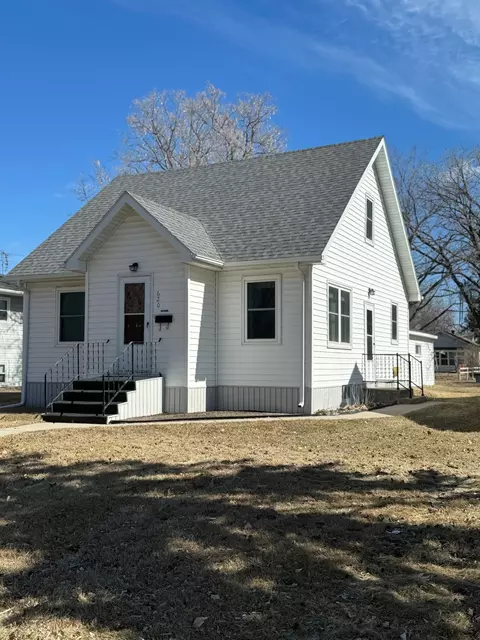 620 Kendall Ave S, Thief River Falls, MN 56701