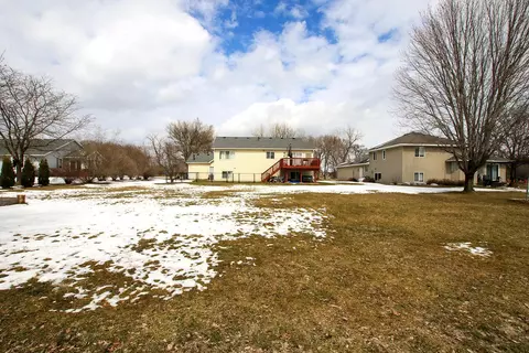 Exterior - 5606 Spruce St, Saint Cloud, MN 56303 photo 6 of 11