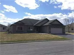 1032 Diamond Willow Cir, Waite Park, MN 56387