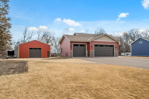 39229 Harder Pkwy, North Branch, MN 55056