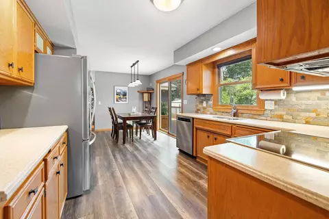 739 Belmont Ln E, Maplewood, MN 55117 photo 5
