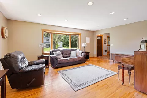 739 Belmont Ln E, Maplewood, MN 55117 photo 10