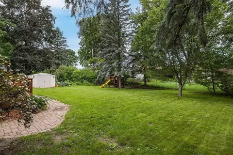 739 Belmont Ln E, Maplewood, MN 55117 photo 31