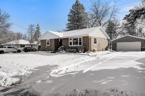 185 Poplar Ave N, Annandale, MN 55302