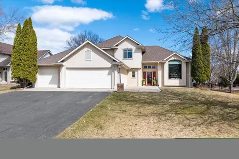 1057 Briar Glen Ln, Woodbury, MN 55129