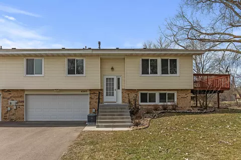4205 Bridgewood Ter, Vadnais Heights, MN 55127