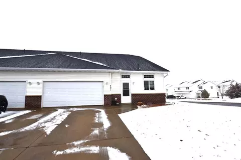 801 1st St NW, New Prague, MN 56071
