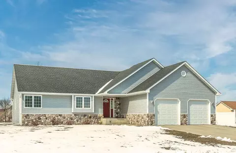 25 Jacob St, Lester Prairie, MN 55354