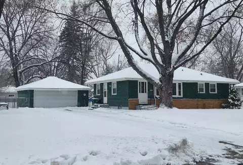 5925 Vincent Ave N, Brooklyn Center, MN 55430