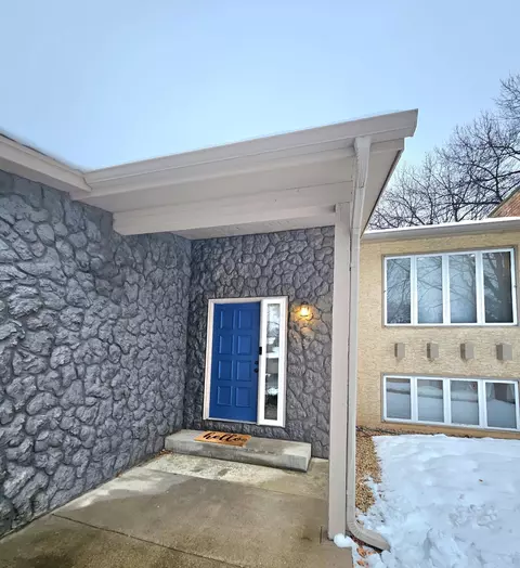 1104 106th Ave NE, Blaine, MN 55434